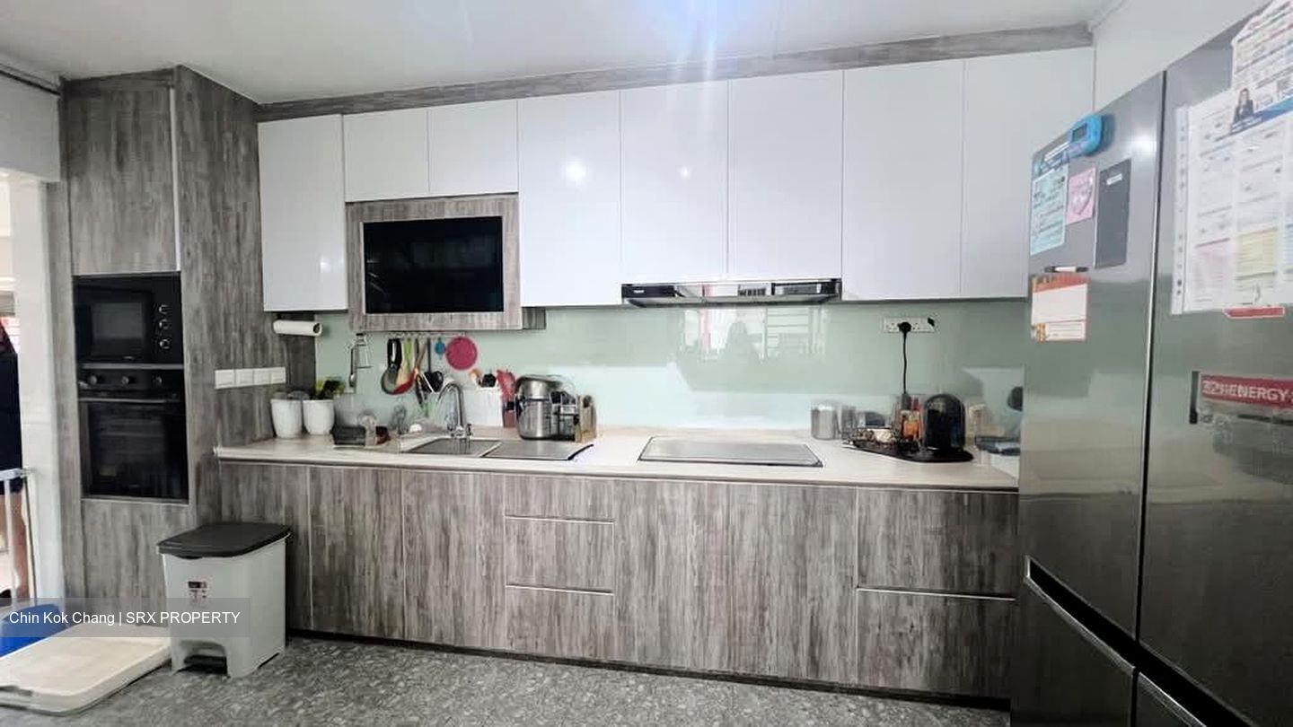 Blk 654 Hougang Avenue 8 (Hougang), HDB Executive #536355981
